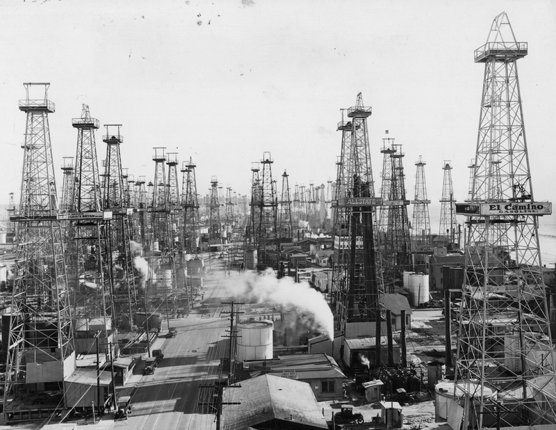 Illustration for article titled We've Been Incorrectly Predicting Peak Oil For Over a Century